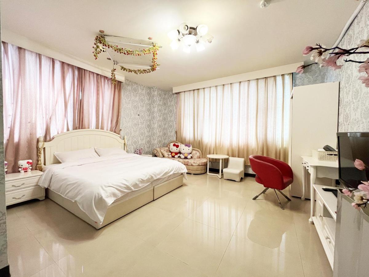 Sunny Castle Apartment Tainan Exterior photo